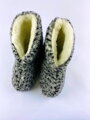 Warme Pantoffeln Modell 94 aus Schafwolle mit Punkte