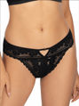 Gizela Tanga-Höschen in Schwarz