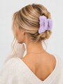 Flauschige violette Haarspange
