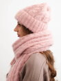 Dámsky komplet šál + čiapka v CZ3 ružovej farbe