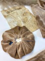 VSB Scrunchie farbiges Haargummi in brauner Farbe