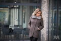 VERSABE Luxuriöser Damen Mantel mit Pelz DEYSI dunkeloliv