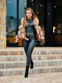 Luxuriöse kurze Lederjacke mit echtem Fuchspelz braun