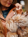 Luxuriöse kurze Lederjacke mit echtem Fuchspelz braun