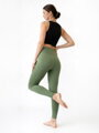 Damskie sportowe legginsy w zielonym kolorze