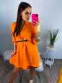 Orangefarbenes Sommer-Hemdkleid mit Gürtel