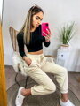 Damen-Jogginghose aus Velours in Cremefarbe