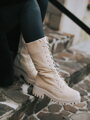 Zeitlose Damenstiefel aus echtem Leder B-02 creme
