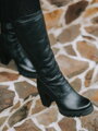 Damen Lederstiefel mit Absatz LOTTA schwarz glänzend