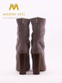 Elegantné šedé topánky so širokým podpätkom 6049-5
