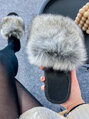 Offene Damen Hausschuhe Modell mit Pelz grau