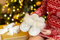 Warme Damen Pantoffeln Modell 20 weiße Schneeflocken