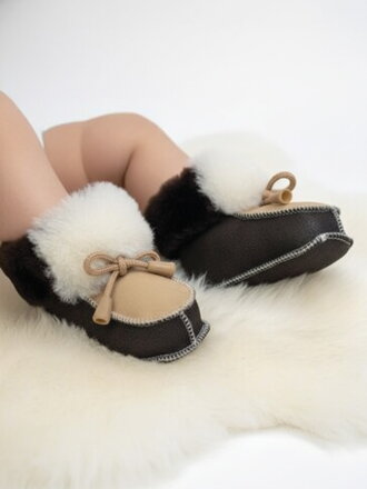 Warme Lederhausschuhe für Kleinkinder, groß. in 6-12 Monaten