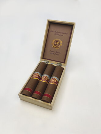 Pánske vreckovky v darčekovom balení 870236  Pánske vreckovky v darčekovom balení 870236