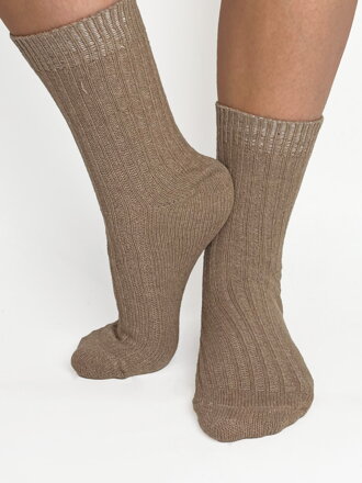 Dámske bavlnené ponožky v škoricovej farbe Dámske bavlnené ponožky v škoricovej farbe