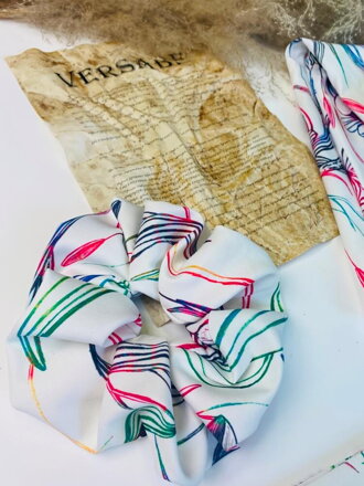 VSB Scrunchie farbiges Haargummi in weißer Farbe