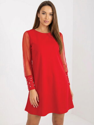 Trendiges rotes Damenkleid mit Perlen an den Ärmeln