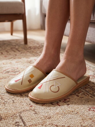 Moderne Damen Hausschuhe Modell 32 beige