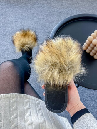 Offene Damen Hausschuhe Modell mit Pelz braun
