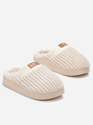 Damenhausschuhe in der Farbe Beige C39-42