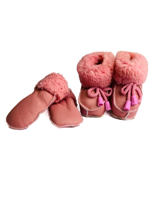 Detský set capačky + rukavice v ružovej farbe