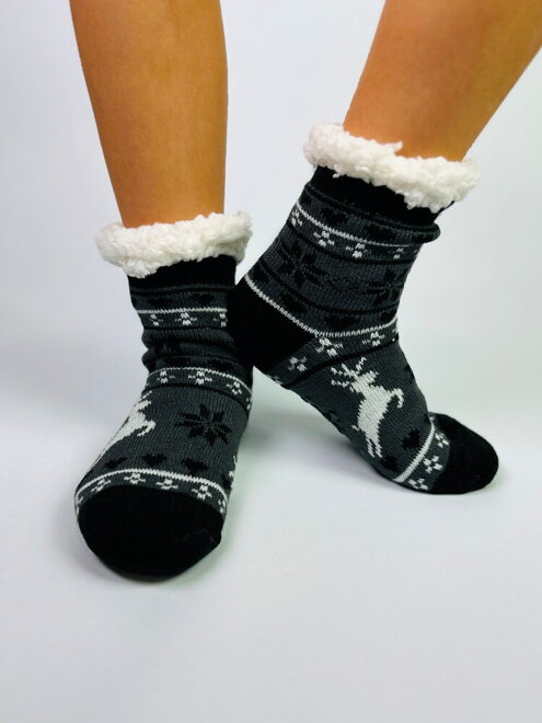 Hrejivé protišmykové ponožky v čiernej farbe 