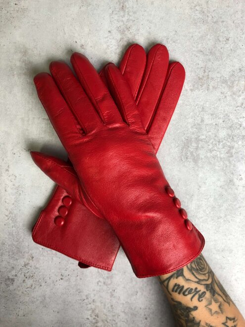 Dámske kožené rukavice v červenej farbe 