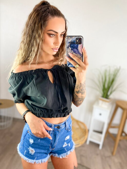 Dámsky letný crop-top v čiernej farbe