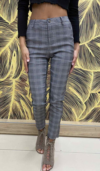Elegante Damenhose in kariertem Design mit Rot