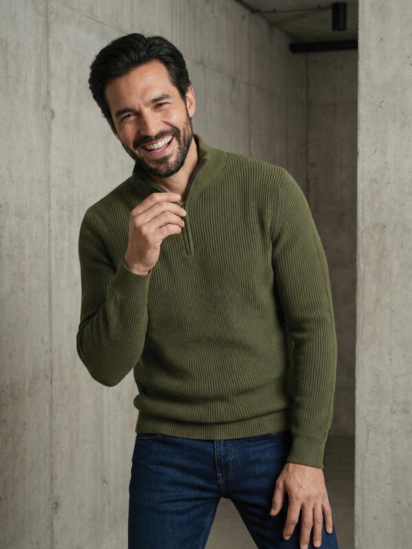 Pánsky štýlový khaki sveter so zipsom