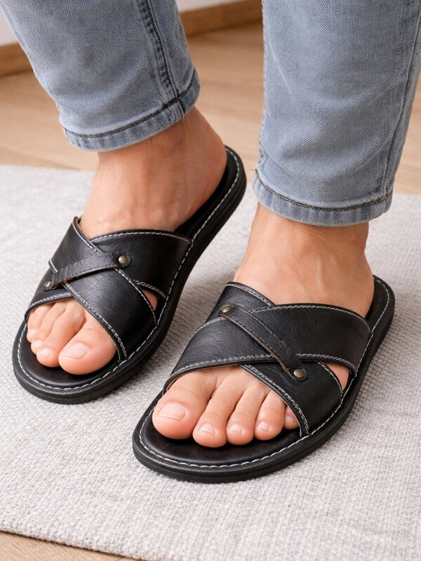 Čierne pánske kožené papuče 22A 