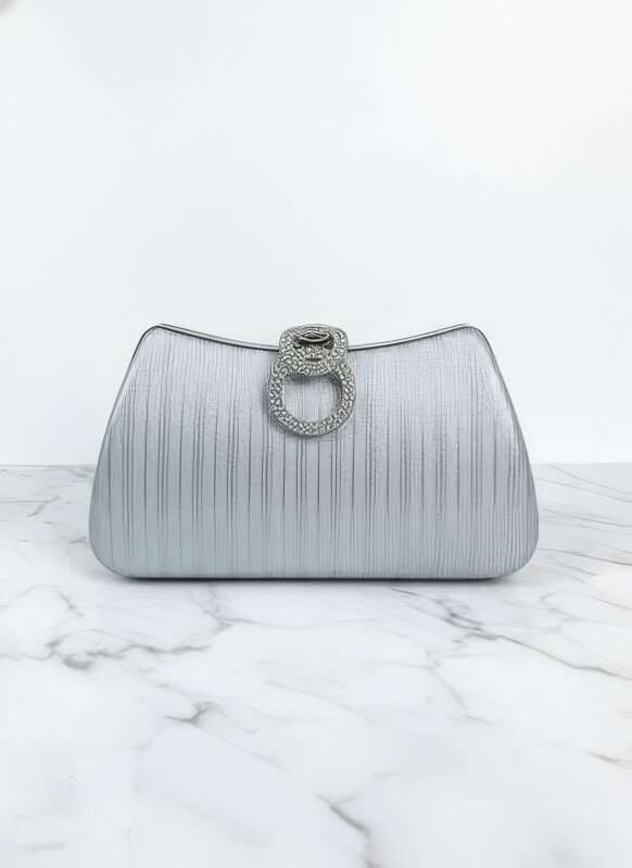 Strieborná spoločenská kabelka 