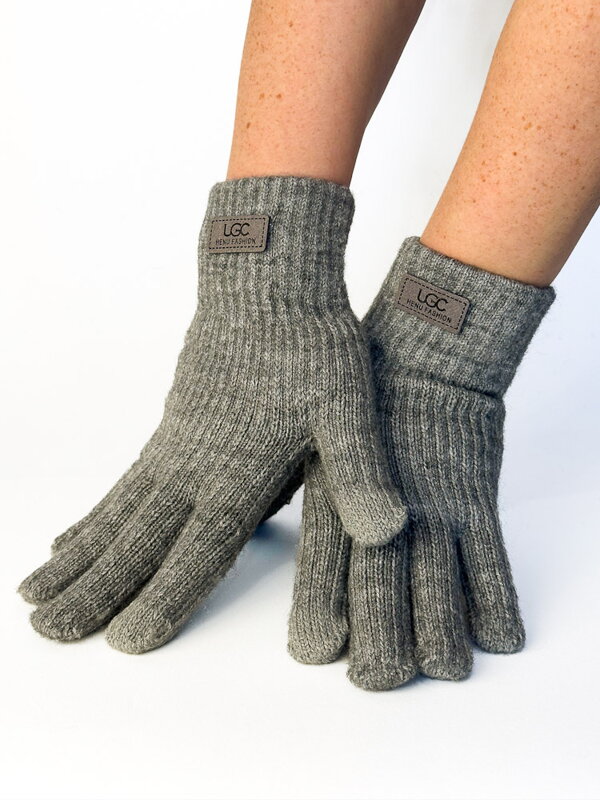 Trendige graue Handschuhe für Touchscreens