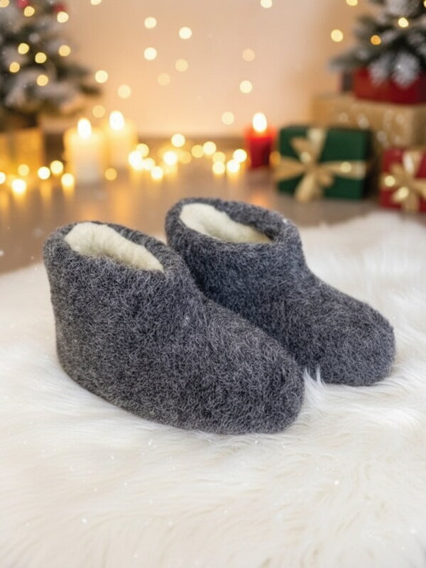 Mollig warme Knöchelhausschuhe aus Schafwolle, Modell 104, Grau